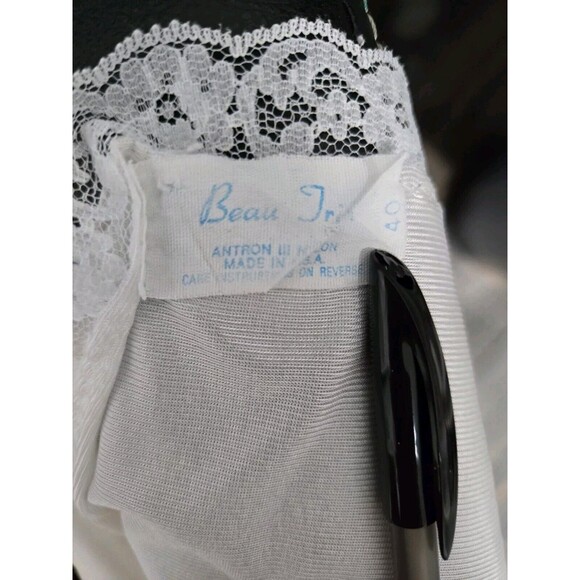 Vintage Beau-Trix White Maxi Slip Dress Woman Sz 40 white Nylon Romantic Lace - Picture 7 of 7